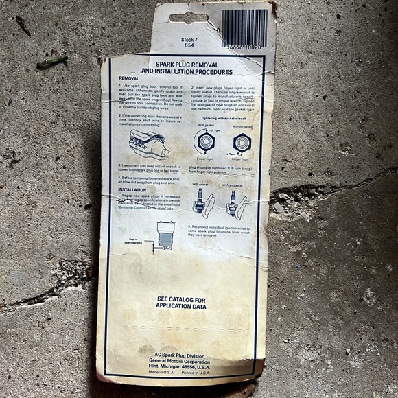 Spark Plugs (Vintage) - Picture 2 of 2